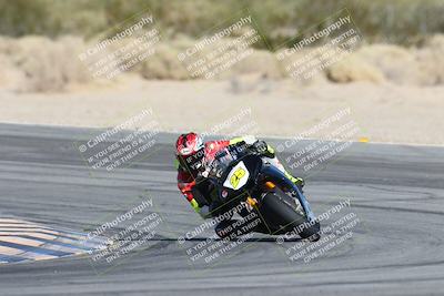 media/Dec-07-2025-CVMA (Sun) [[3e7d2de5dc]]/Race 6-The Shootout/